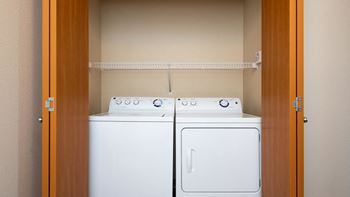 Meadow view | laundry